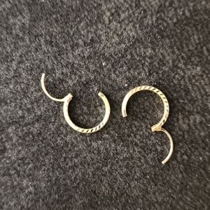 Real 18k saudi gold huggies